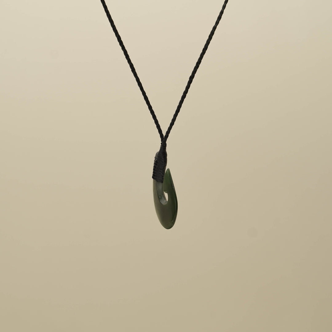 Kahurangi Small Hei Matau Pounamu Pendant