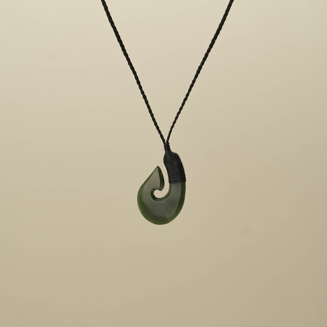 Kahurangi Small Hei Matau Pounamu Pendant