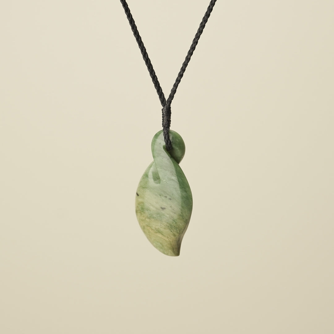 Pikorua Raukaraka Pounamu Large Pendant