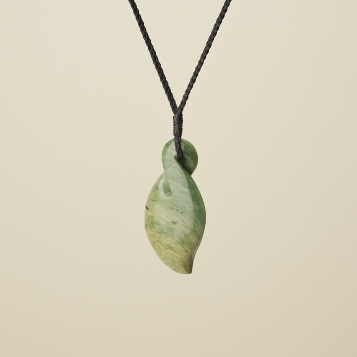 Pikorua Raukaraka Pounamu Large Pendant