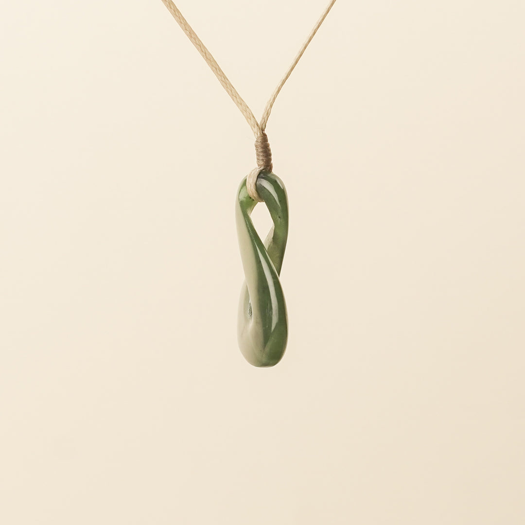 Pikorua Pounamu Medium Pendant