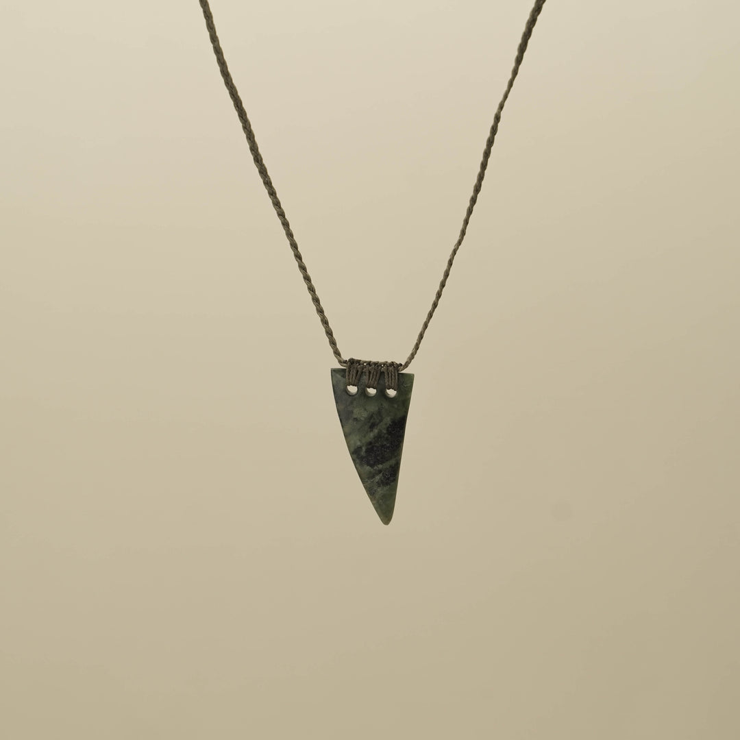 Niho Tooth Pounamu Small Pendant, Khaki Binding
