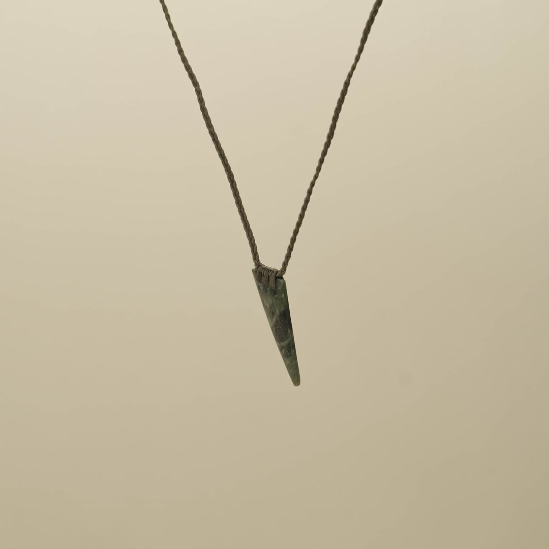 Niho Tooth Pounamu Small Pendant, Khaki Binding