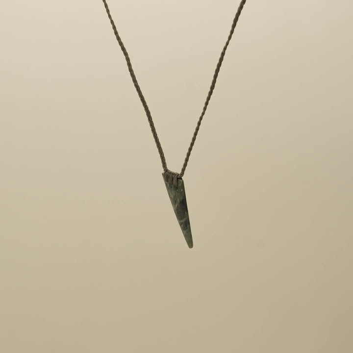 Niho Tooth Pounamu Small Pendant, Khaki Binding