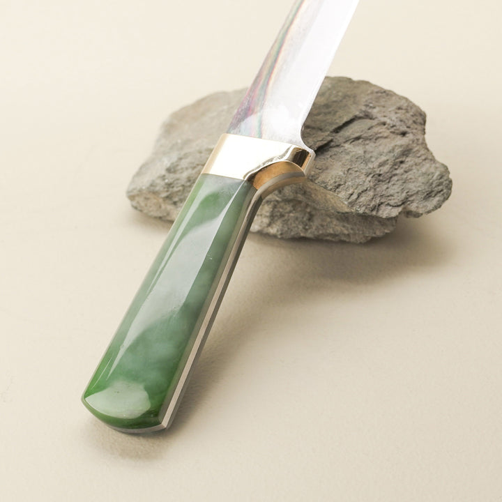 Pounamu Hunting Knife: 870 Master Cutler 16cm
