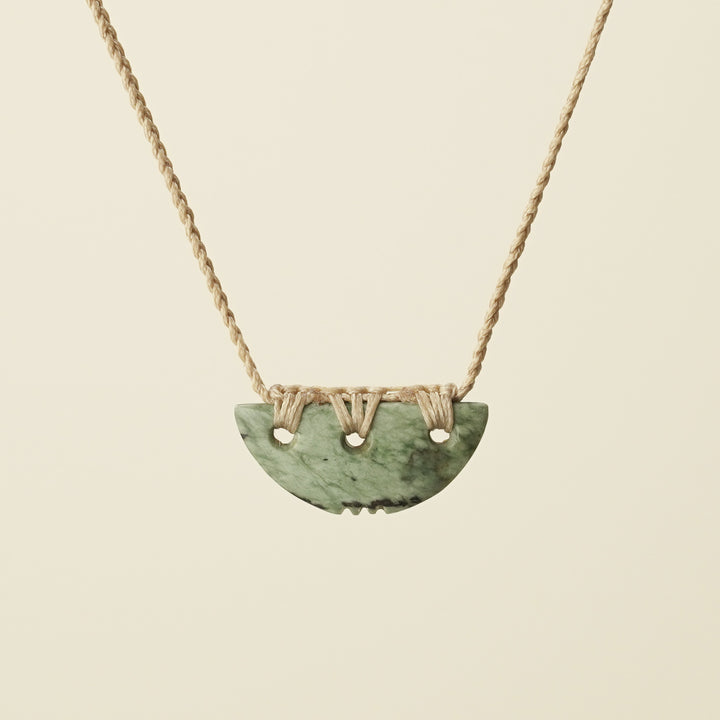 Kōuma Breastplate Inanga Pounamu Extra Small Pendant