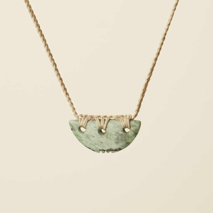 Kōuma Breastplate Inanga Pounamu Extra Small Pendant