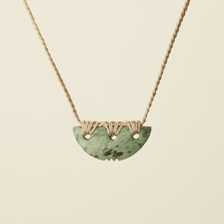 Kōuma Breastplate Inanga Pounamu Extra Small Pendant