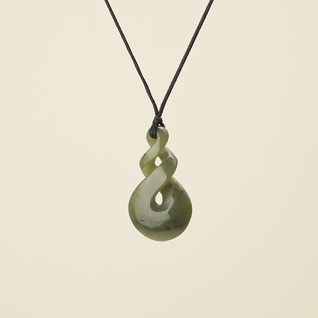 Pikorua Pounamu Medium Pendant