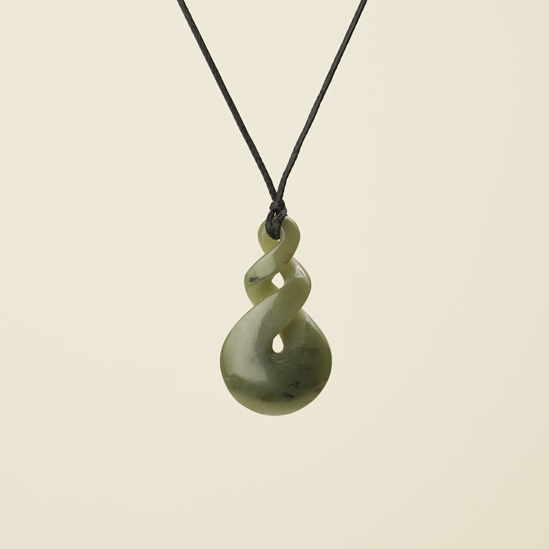 Pikorua Pounamu Medium Pendant