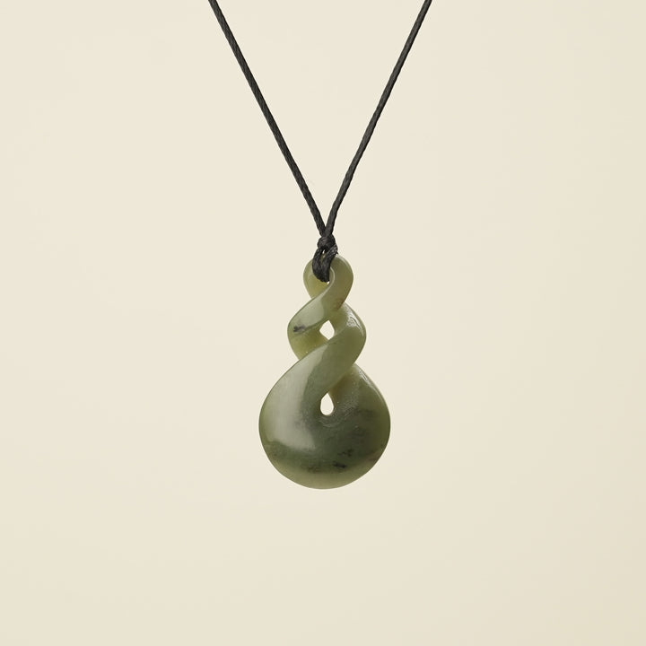 Pikorua Pounamu Medium Pendant