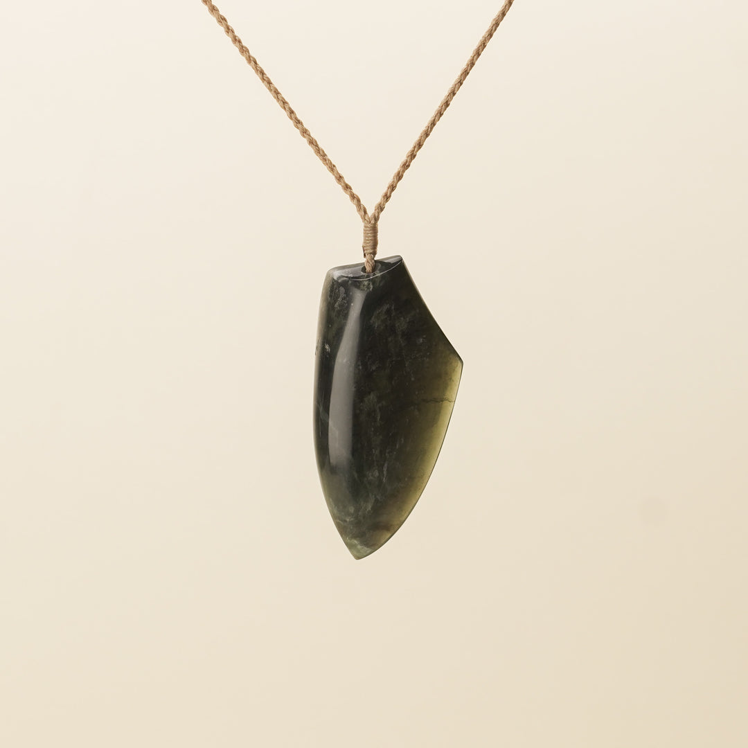 Tangiwai Large Niho Pounamu Pendant