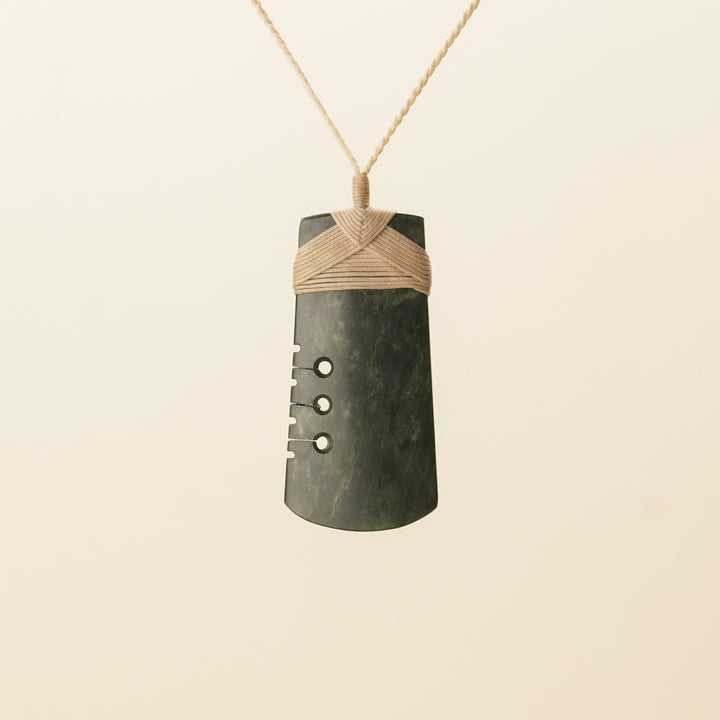 Kawakawa Large Toki Pounamu Pendant