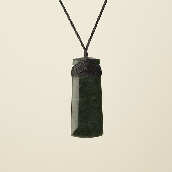 Toki – Kawakawa Pounamu Extra Large Pendant