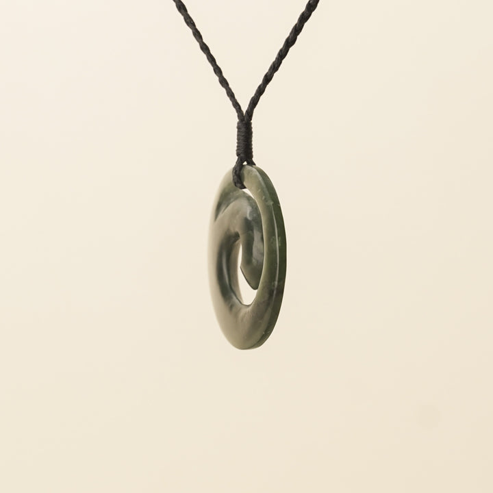Kawakawa Medium Koru Pounamu Pendant