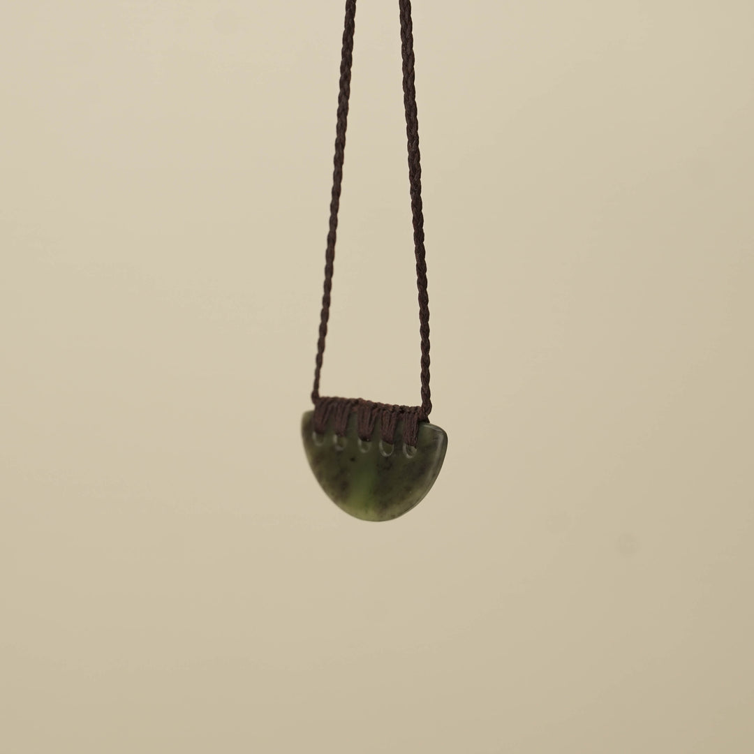 Hapopo Small Kōuma Breastplate Pounamu Pendant, Brown Binding