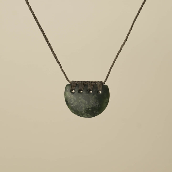 Kōuma Breastplate Kahurangi Small Pounamu Pendant