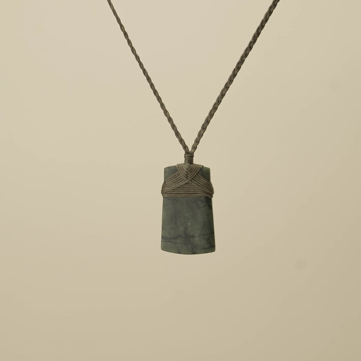 Toki Raukaraka Small Pounamu Pendant, Khaki Binding