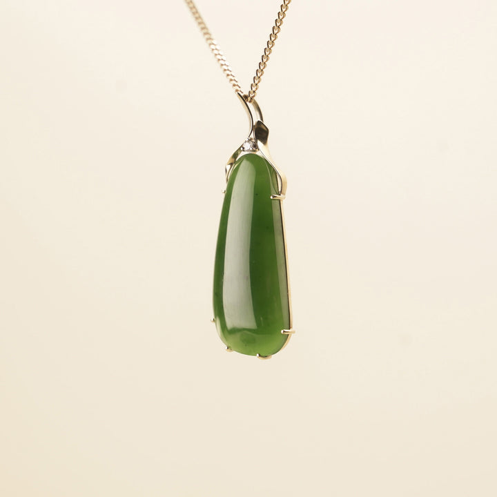 18ct Gold Pounamu Drop Pendant with Diamond