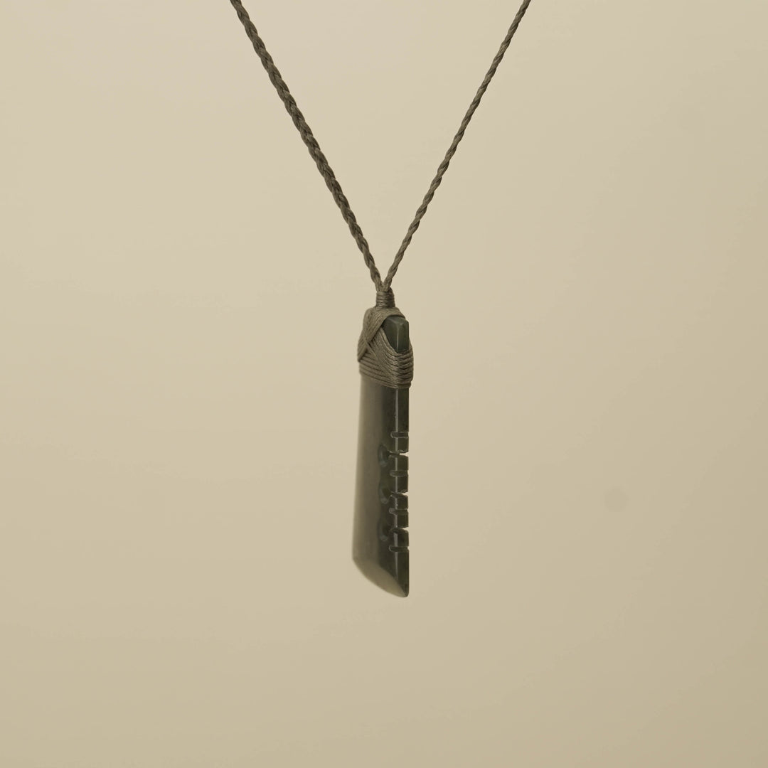 Notched Toki Hapopo Medium Pounamu Pendant, Khaki Binding