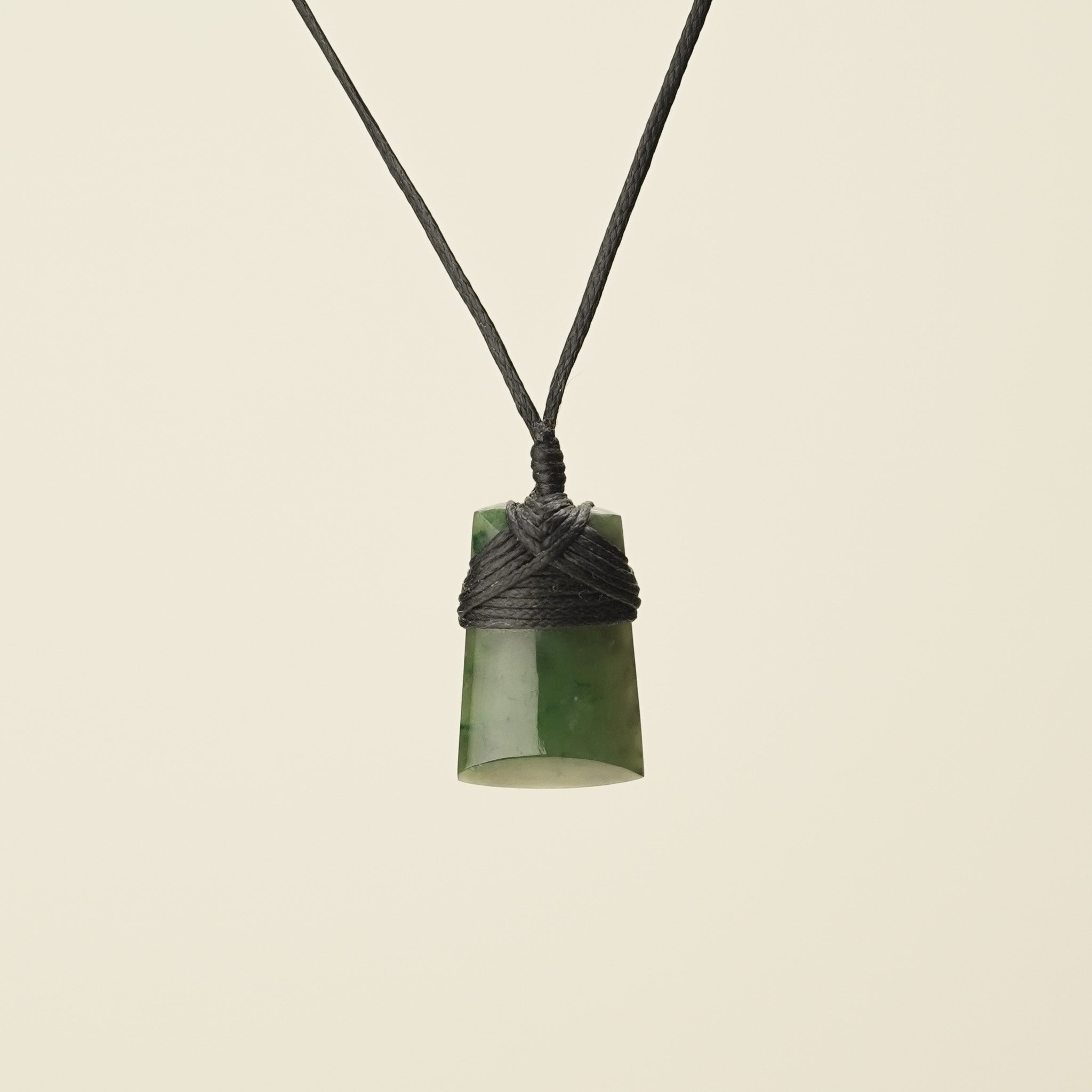 Pēpi Toki Pounamu, Black Binding – Arrowtown Stonework