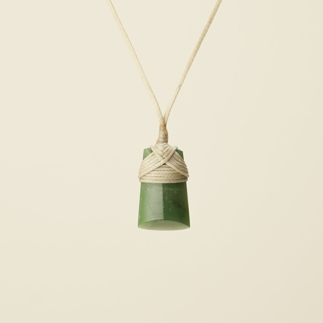 Pēpi Toki Pounamu, Tan Binding