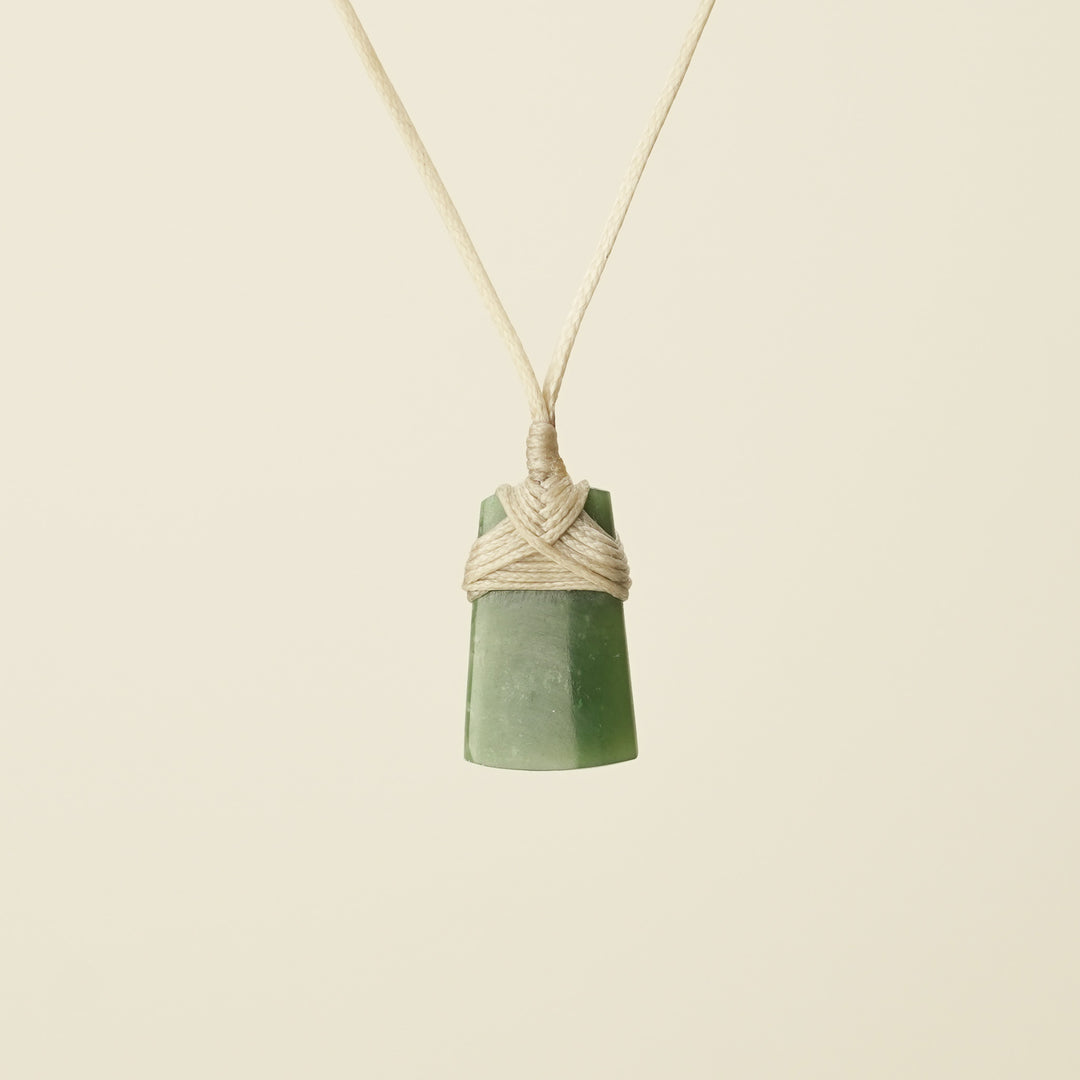 Pēpi Toki Pounamu, Tan Binding