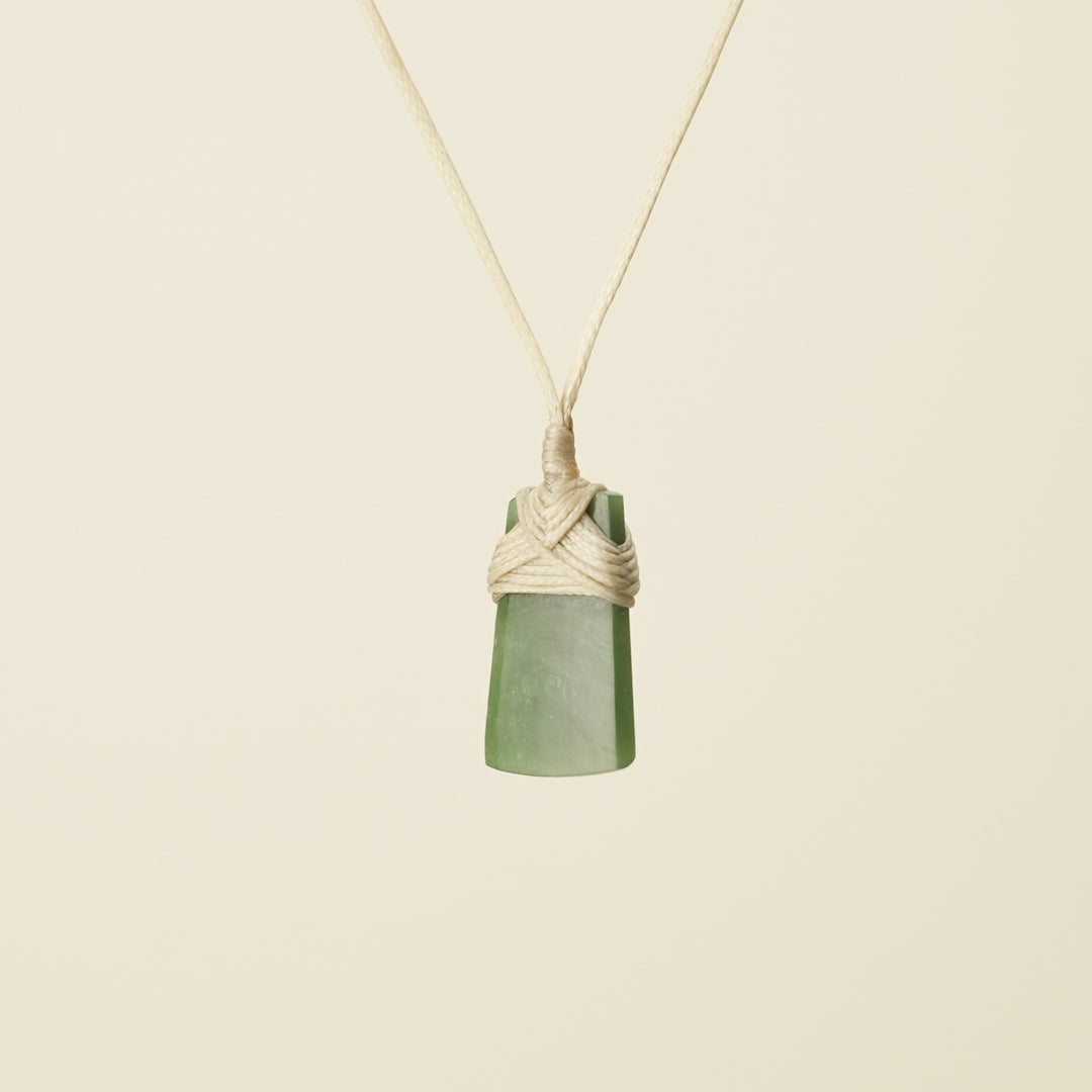 Pēpi Toki Pounamu, Tan Binding