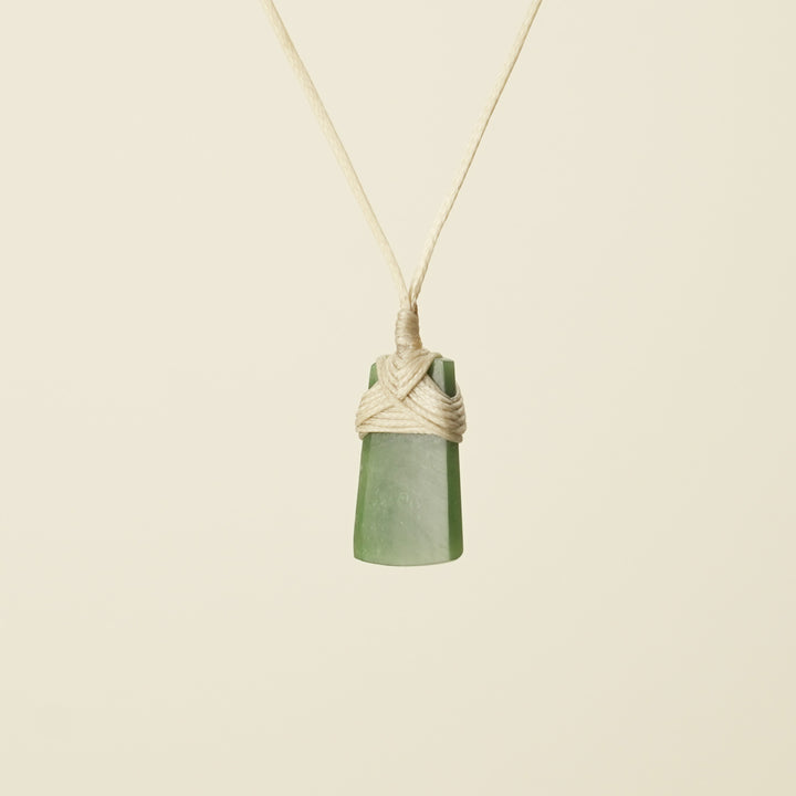 Pēpi Toki Pounamu, Tan Binding