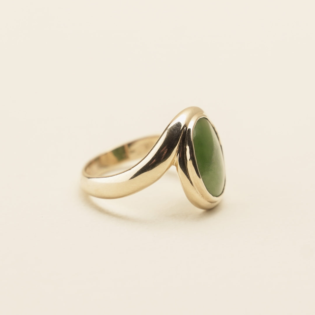 Kahurangi Pounamu 9ct Gold Ring
