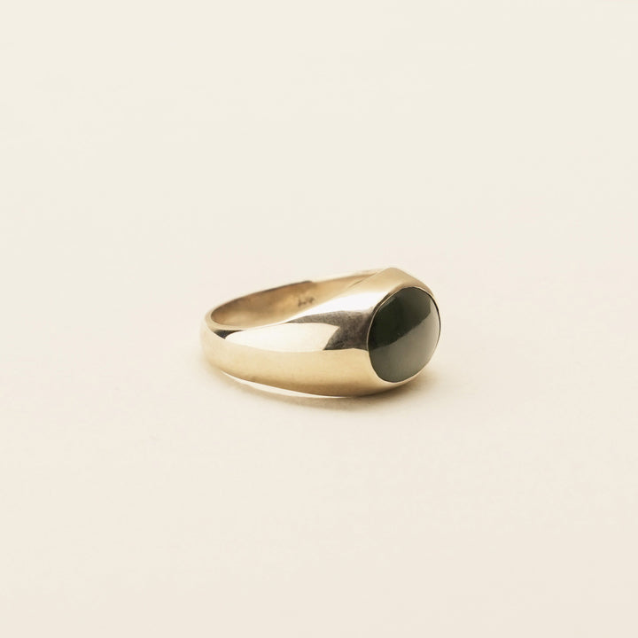 Kawakawa Pounamu 9ct Gold Ring