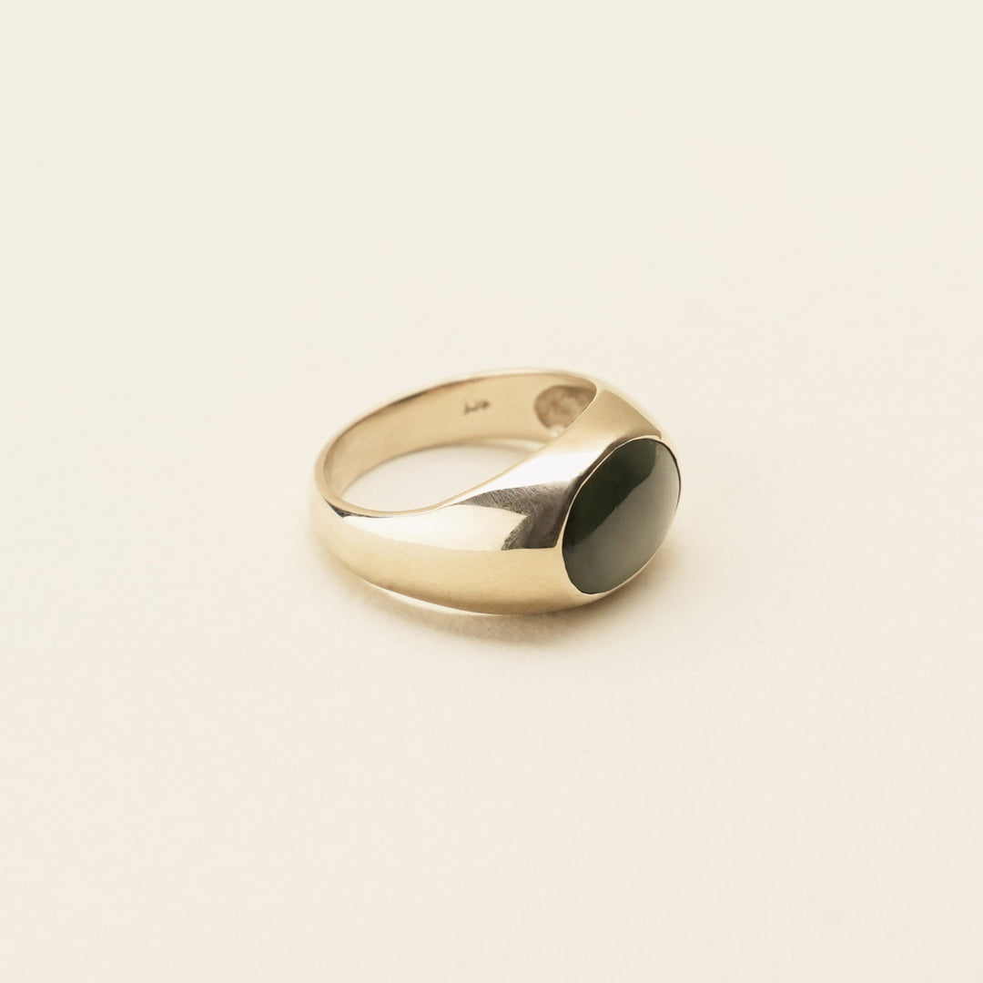 Kawakawa Pounamu 9ct Gold Ring