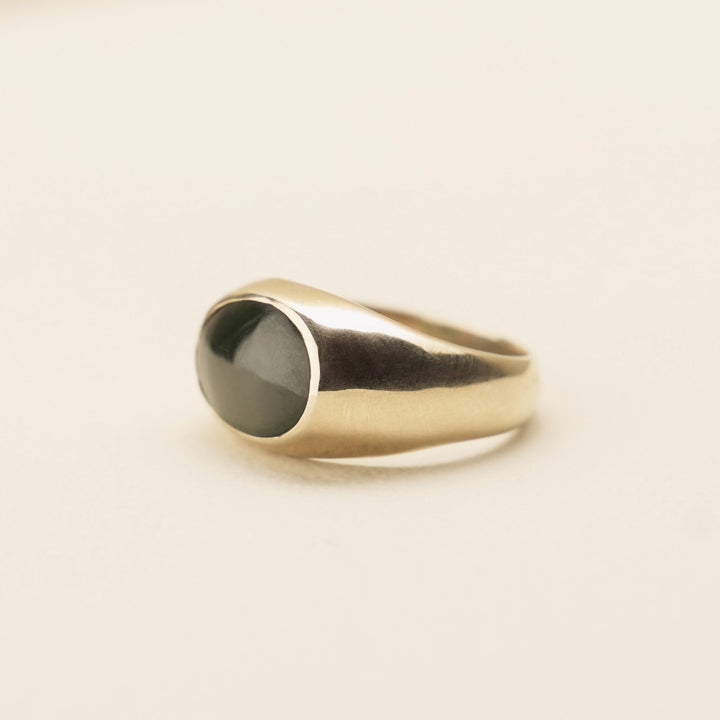 Kawakawa Pounamu 9ct Gold Ring