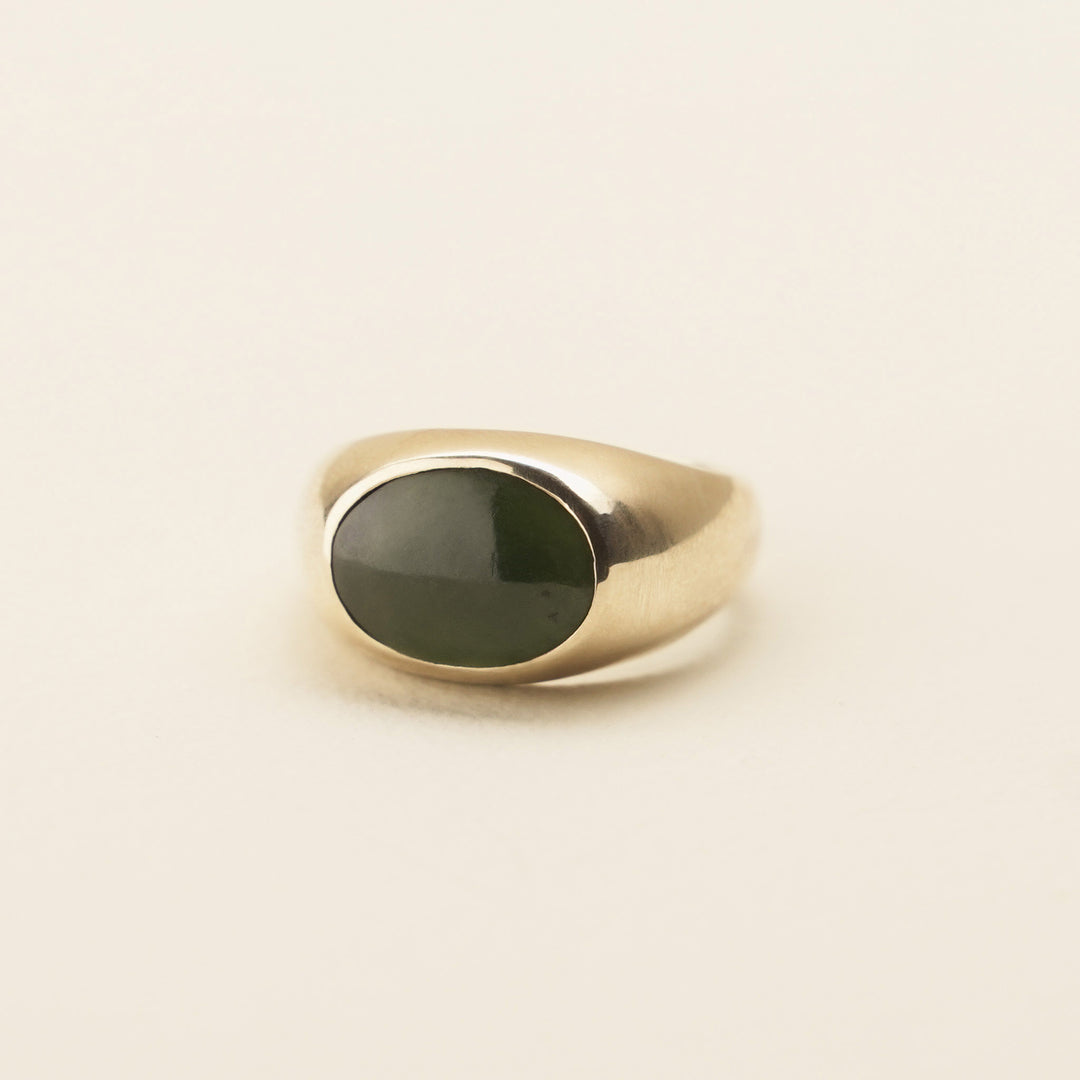 Kawakawa Pounamu 9ct Gold Ring