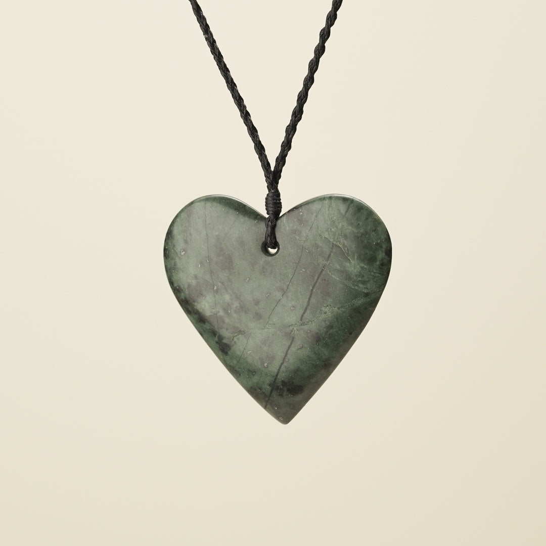 Manawa Heart Kawakawa Pounamu XL Pendant, Black Binding