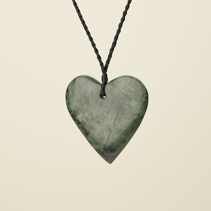 Manawa Heart Kawakawa Pounamu XL Pendant, Black Binding