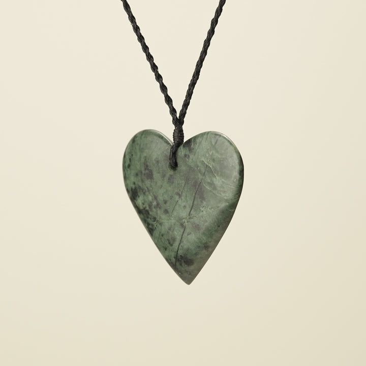 Manawa Heart Kawakawa Pounamu XL Pendant, Black Binding
