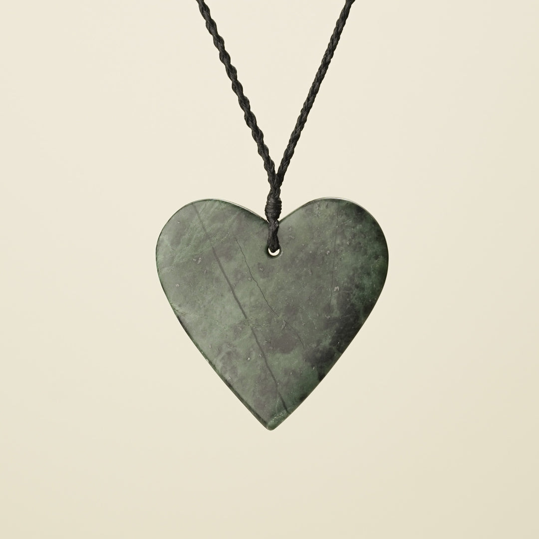 Manawa Heart Kawakawa Pounamu XL Pendant, Black Binding