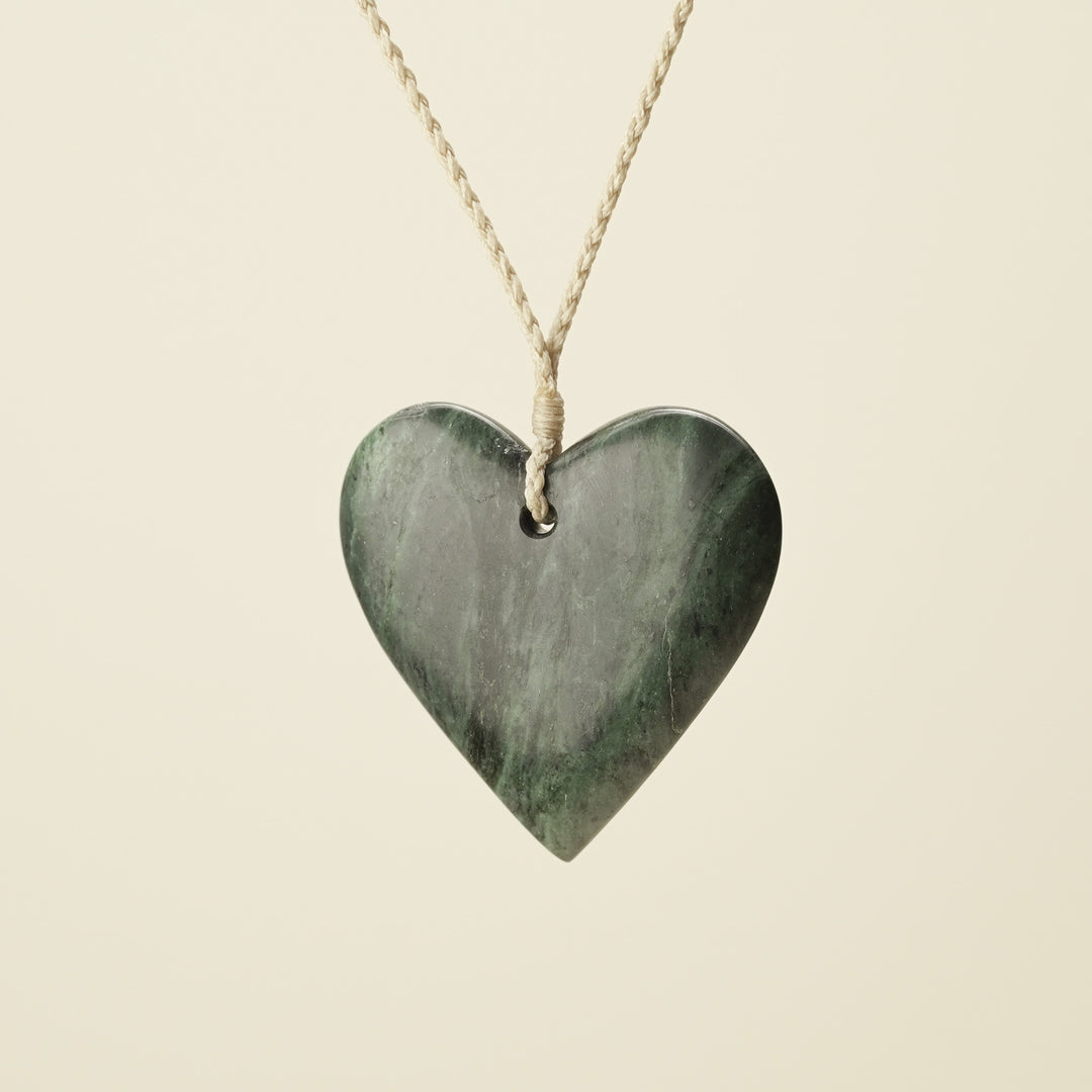 Manawa Heart Kawakawa XL Pounamu Pendant, Tan Binding