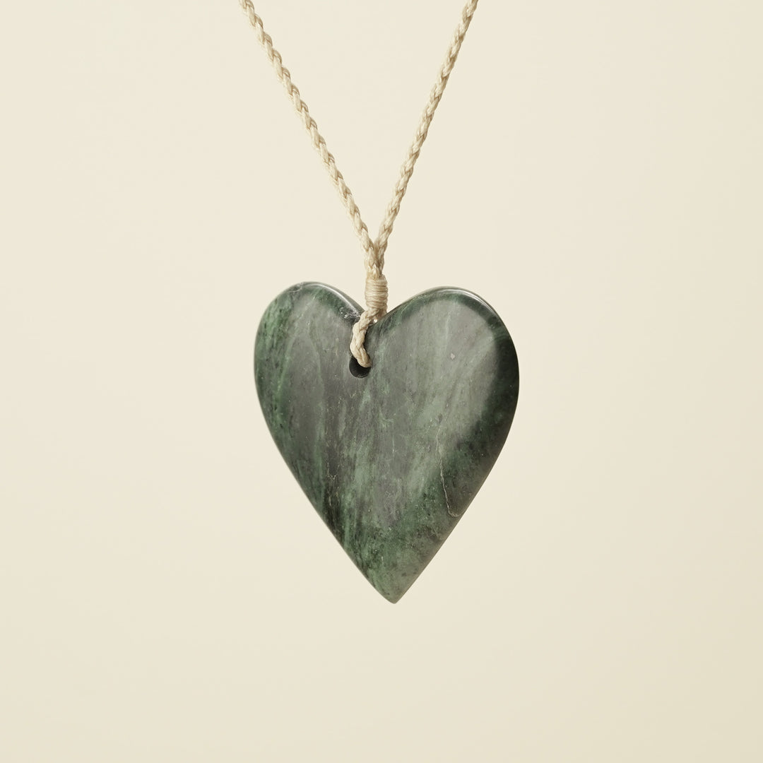 Manawa Heart Kawakawa XL Pounamu Pendant, Tan Binding
