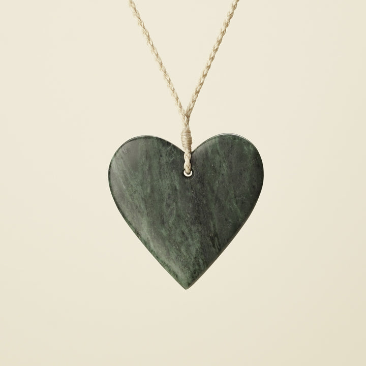 Manawa Heart Kawakawa XL Pounamu Pendant, Tan Binding