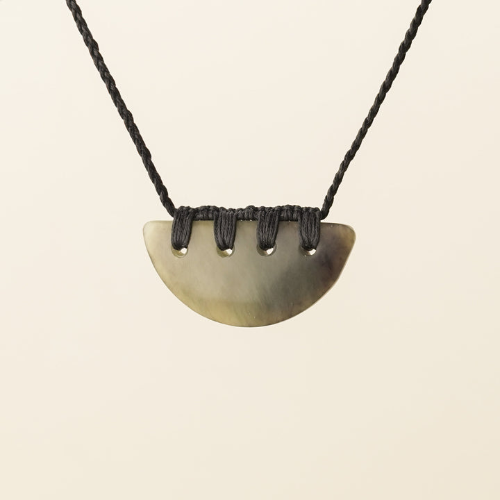 Kōuma Breastplate Pounamu Medium Pendant