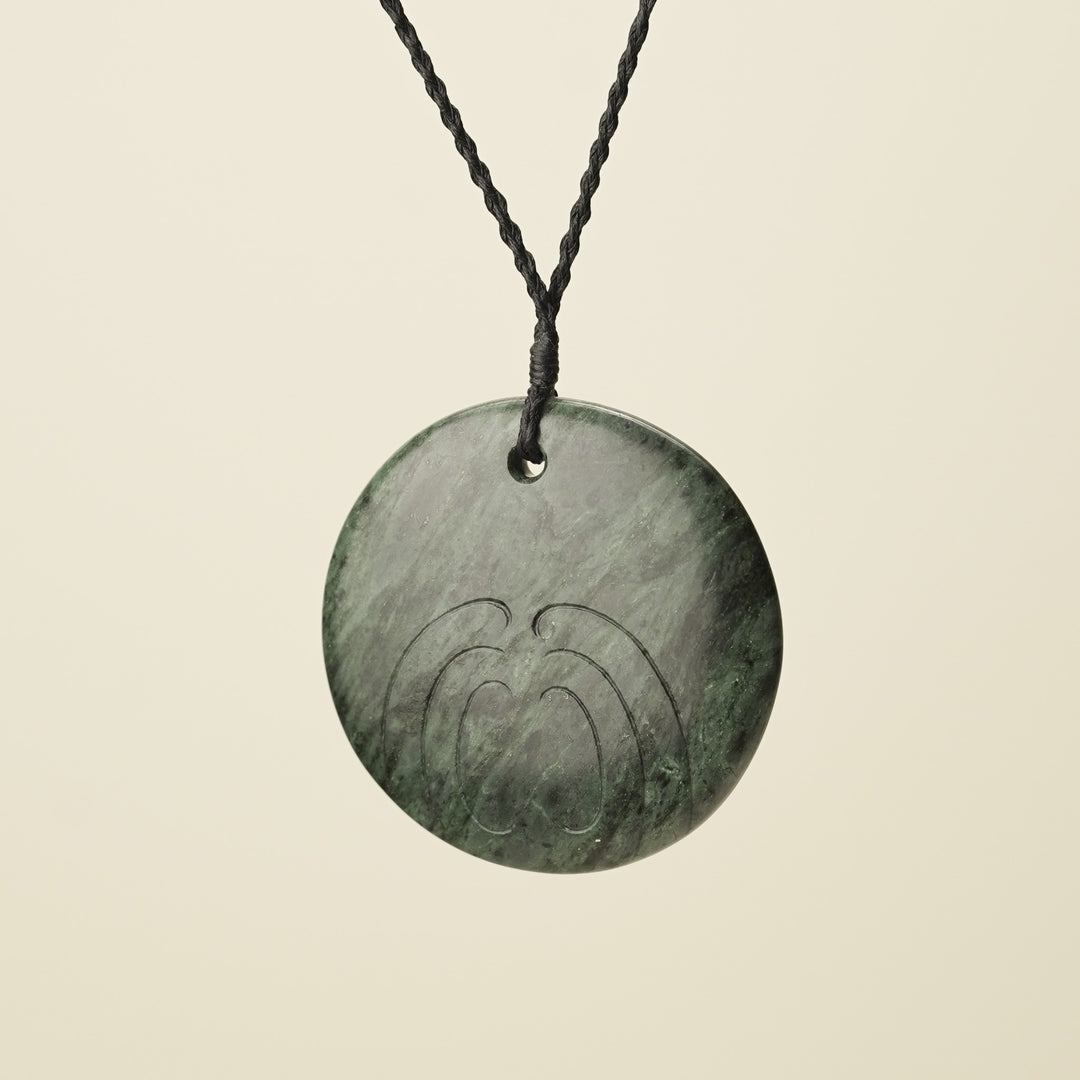 Porowhita Rā/Sun Pounamu Pendant XL, Black Binding