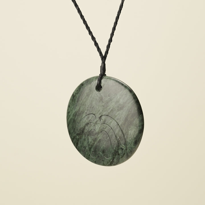 Porowhita Rā/Sun Pounamu Pendant XL, Black Binding