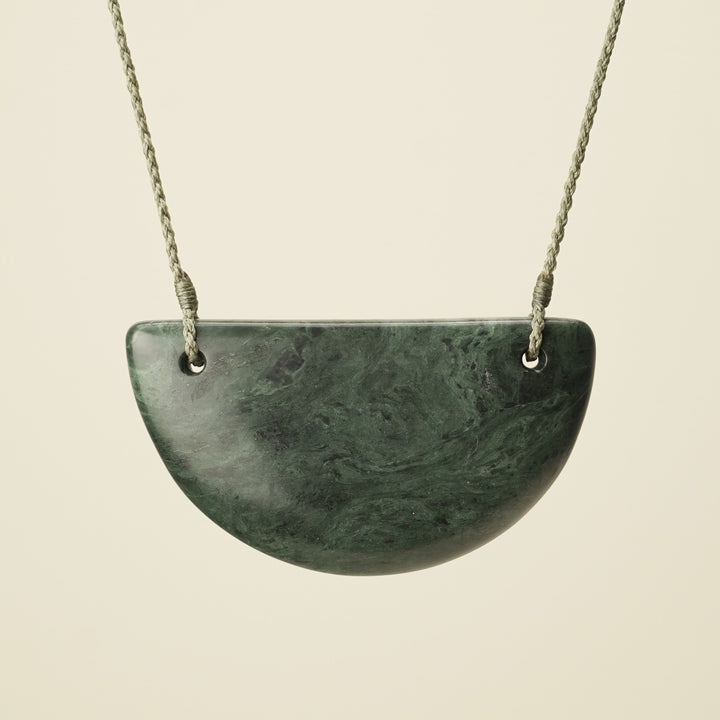 Kōuma Breastplate Inanga Large Pounamu Pendant, Khaki Binding
