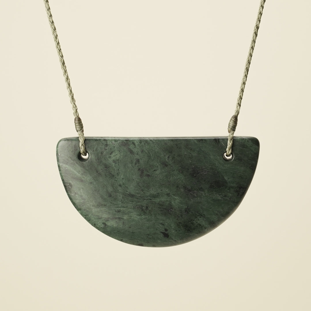 Kōuma Breastplate Inanga Large Pounamu Pendant, Khaki Binding