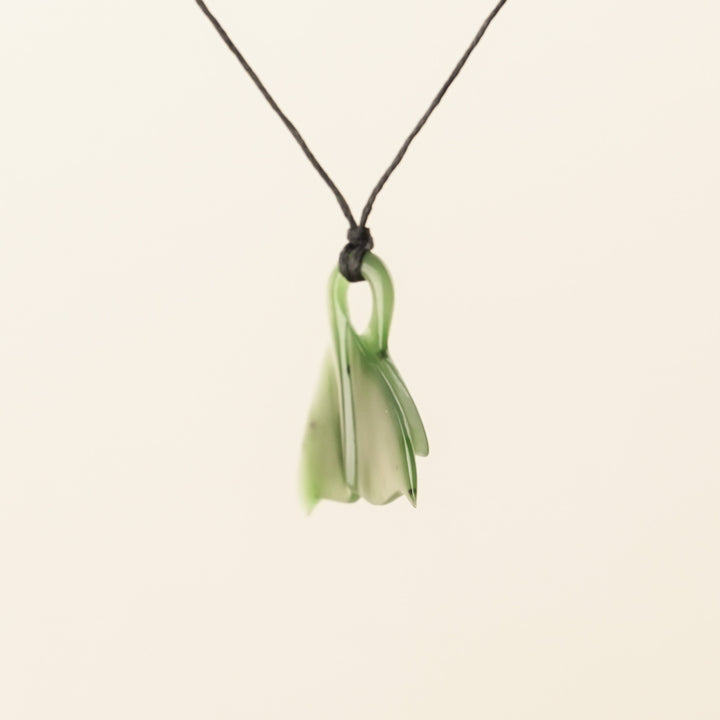 Greenstone Medium Whaletail Pendant
