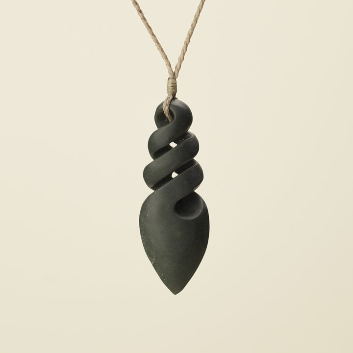 Large Kawakawa Pikorua - Triple Twist