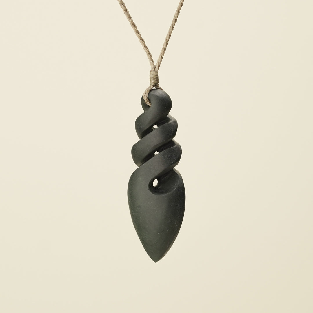 Large Kawakawa Pikorua - Triple Twist