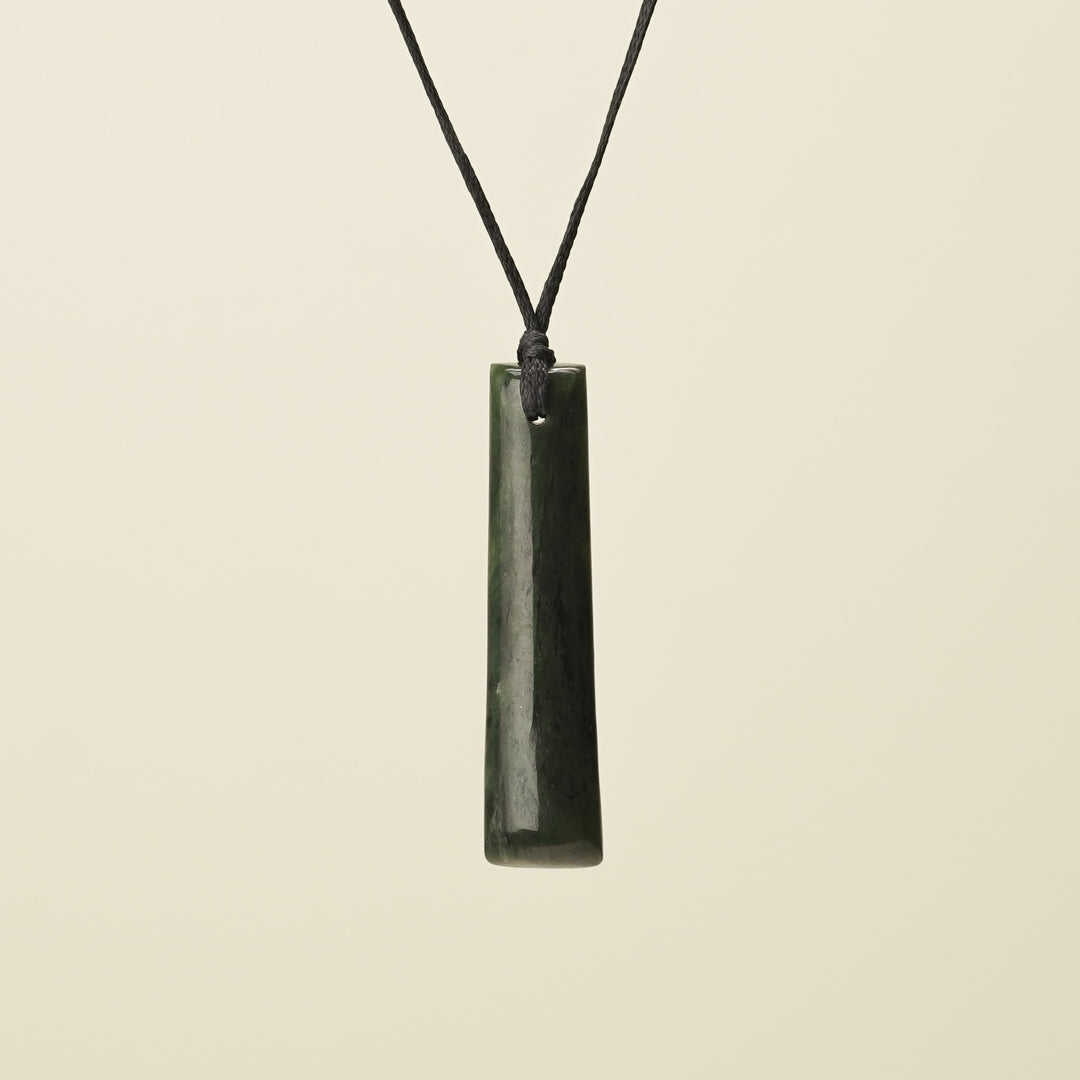 Toki – Pounamu Medium Pendant